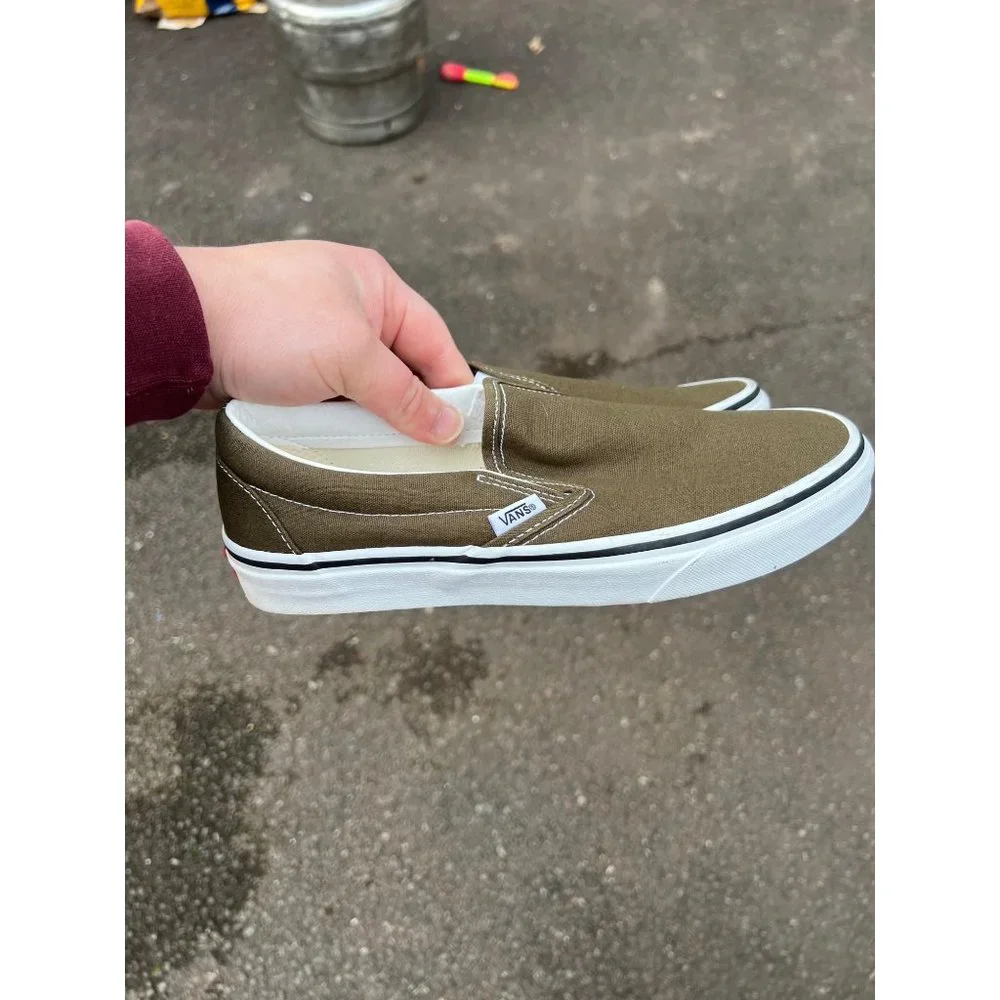 Vans Slip On Olive Green Brand New Mens 7 Womens 8.5
